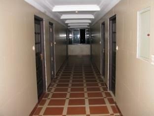 Rn Holidays Hotel Utakamand Zewnętrze zdjęcie
